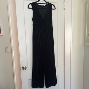 Ingrid & Isabel Black Velvet Sleeveless Jumpsuit